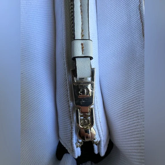 True Religion Multi-Pocket Denim Tote NWOT - Picture 9 of 16